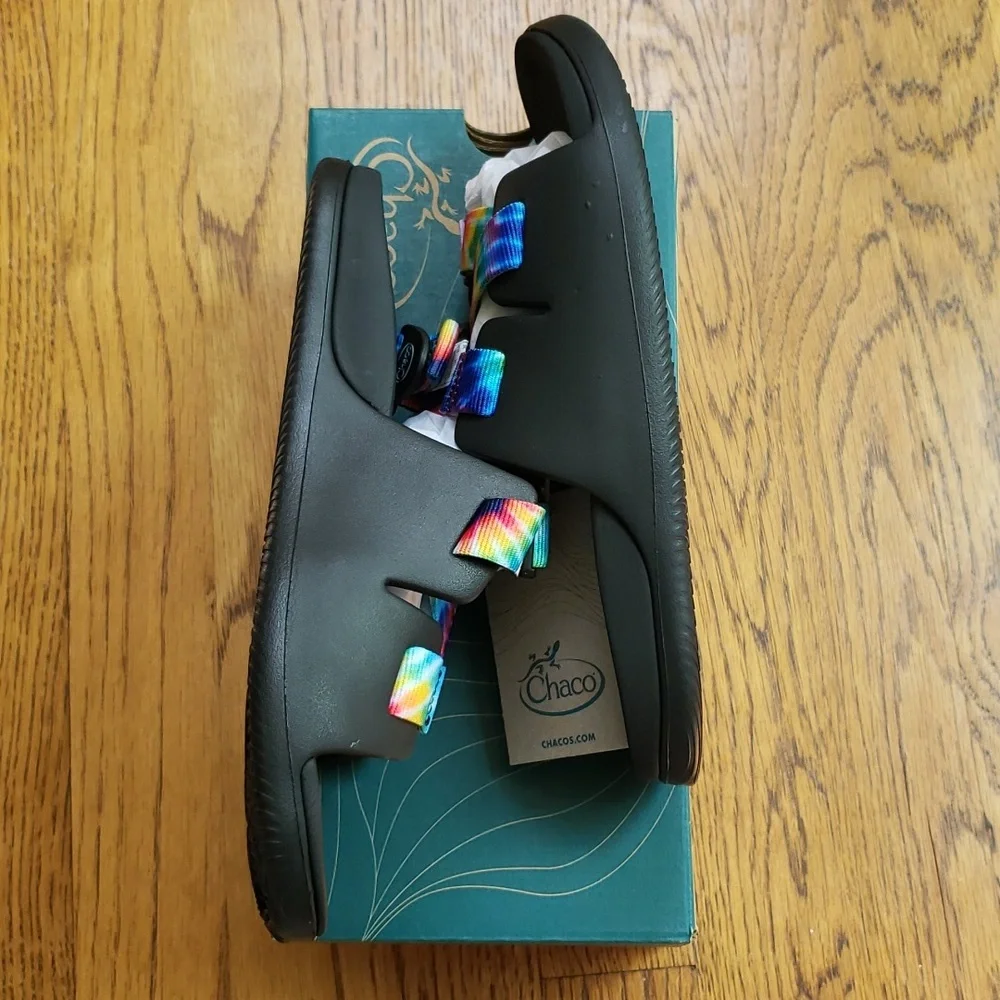 NIB Chaco Chillos Slide Sandal In Black Rainbow Tie Dye Kids Size 5